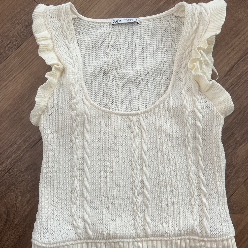 ZARA | Ruffle Crop Top